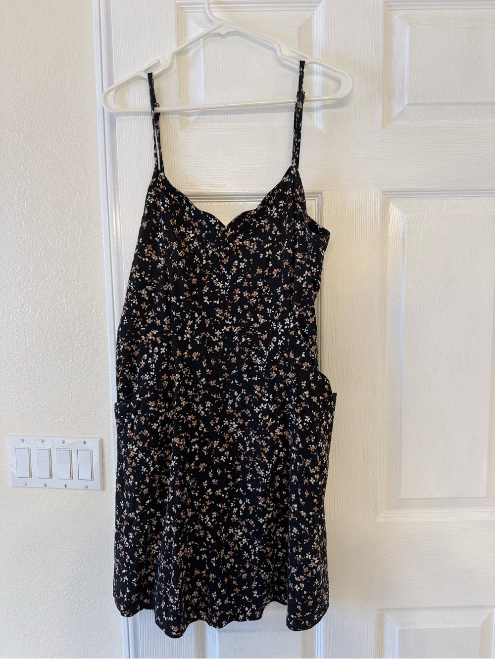 41 Hawthorn Black Mini Slip Dress with Beige and White Floral Print